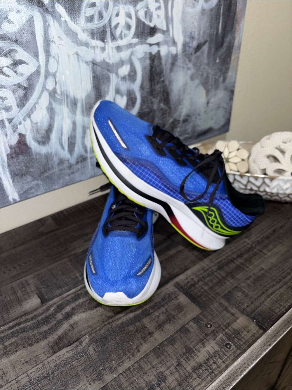 Saucony Endorphin Shift 2 running shoes MENS SZ 12